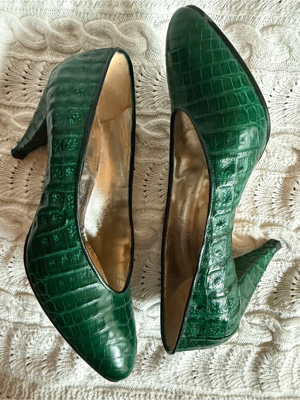 VTG Carrano Emerald Green Croc-Embossed Leather Heels Made in Italy 1980s Sz 38
